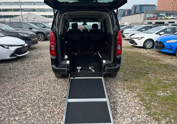 Toyota Proace City Verso cena 215900 przebieg: 5, rok produkcji 2023 z Maków Mazowiecki małe 301